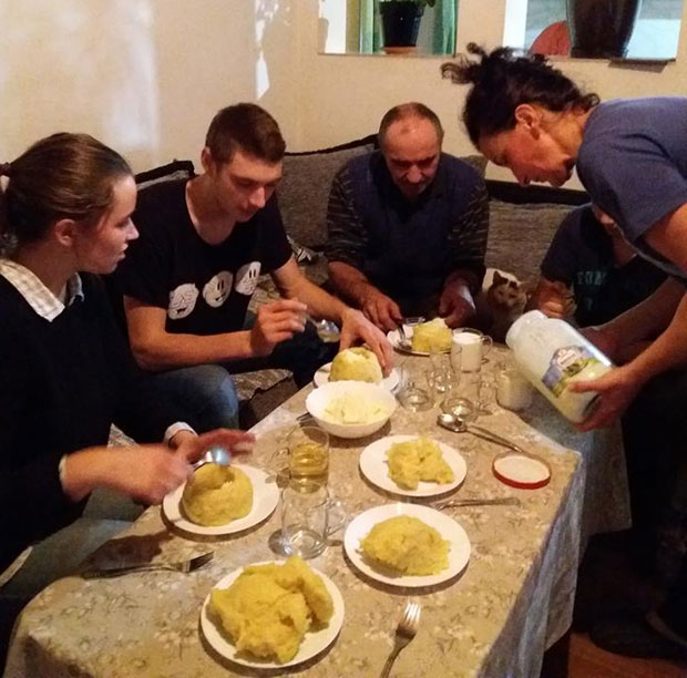 Скандинавци једу качамак под Бјеласицом